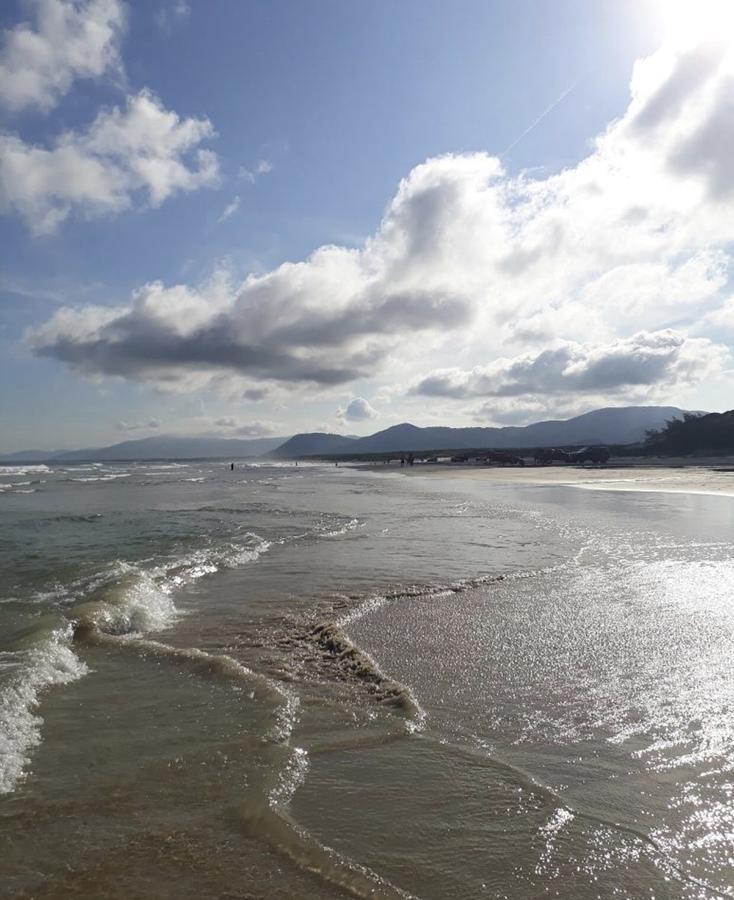 Apartamento Na Praia Dos Ingleses, Florianopolisアパートメント エクステリア 写真